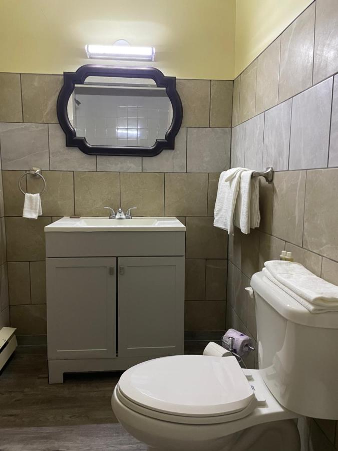 Scottish Inn Near The Falls And Casino ไนแอการาฟอลส์ ภายนอก รูปภาพ