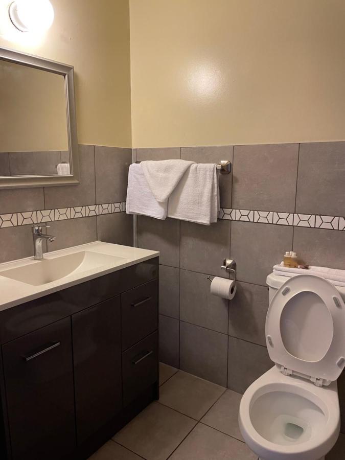 Scottish Inn Near The Falls And Casino ไนแอการาฟอลส์ ภายนอก รูปภาพ