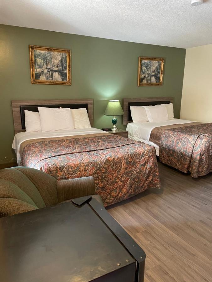 Scottish Inn Near The Falls And Casino ไนแอการาฟอลส์ ภายนอก รูปภาพ