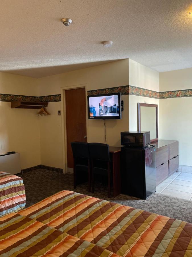 Scottish Inn Near The Falls And Casino ไนแอการาฟอลส์ ภายนอก รูปภาพ
