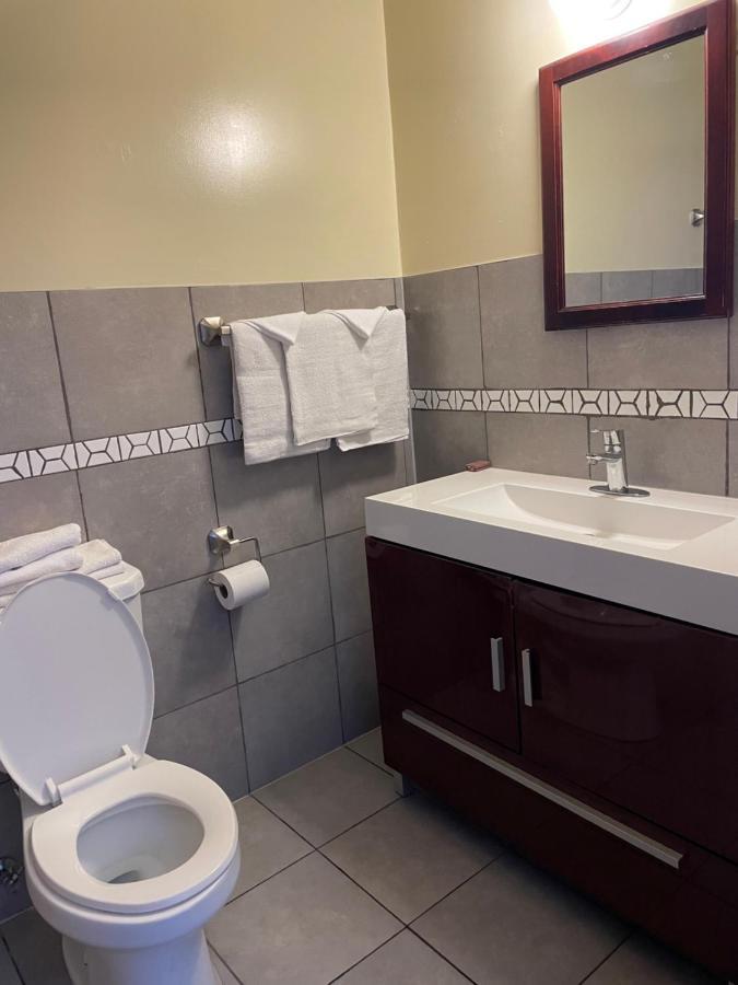 Scottish Inn Near The Falls And Casino ไนแอการาฟอลส์ ภายนอก รูปภาพ