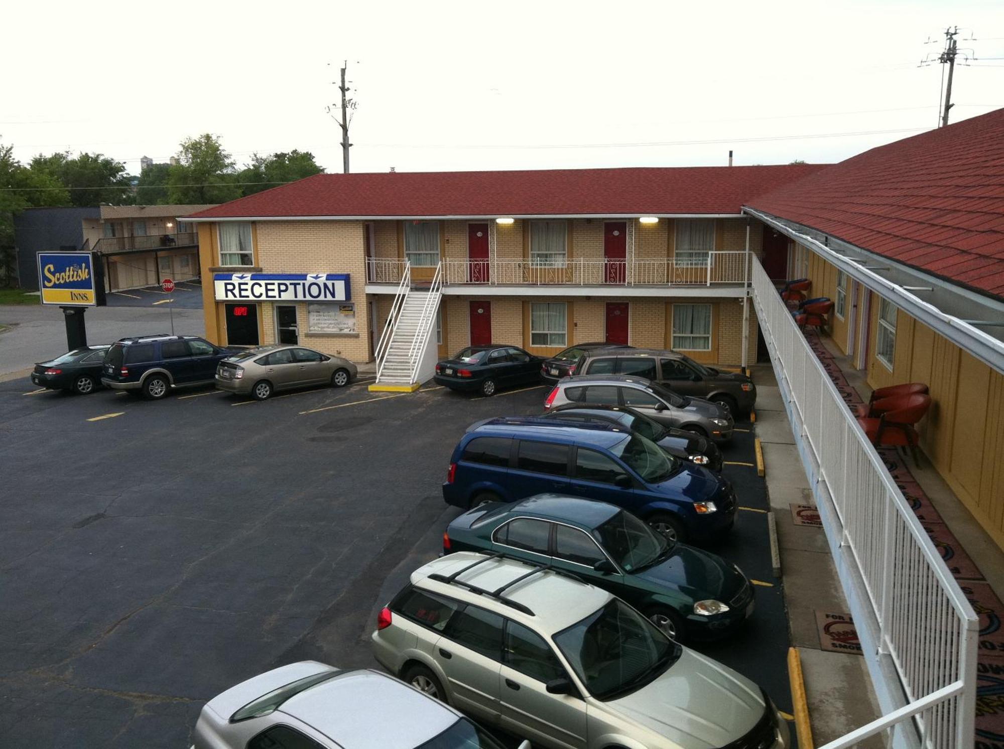 Scottish Inn Near The Falls And Casino ไนแอการาฟอลส์ ภายนอก รูปภาพ