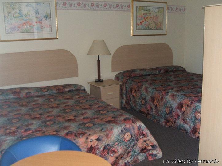 Scottish Inn Near The Falls And Casino ไนแอการาฟอลส์ ภายนอก รูปภาพ