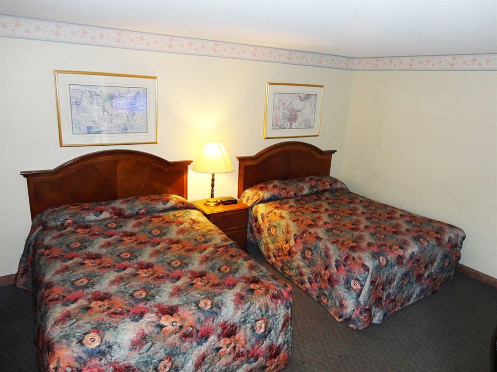 Scottish Inn Near The Falls And Casino ไนแอการาฟอลส์ ภายนอก รูปภาพ